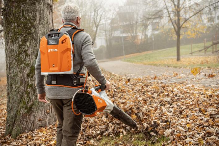 SOUFFLEUR DE FEUILLES STIHL BGA200