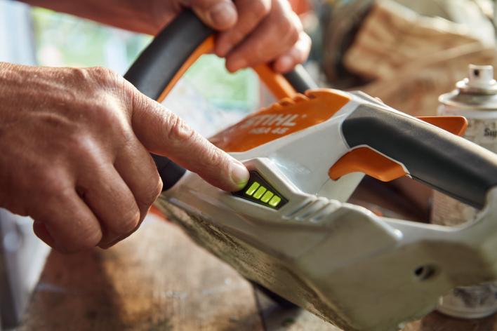 TAILLE HAIES STIHL HSA45