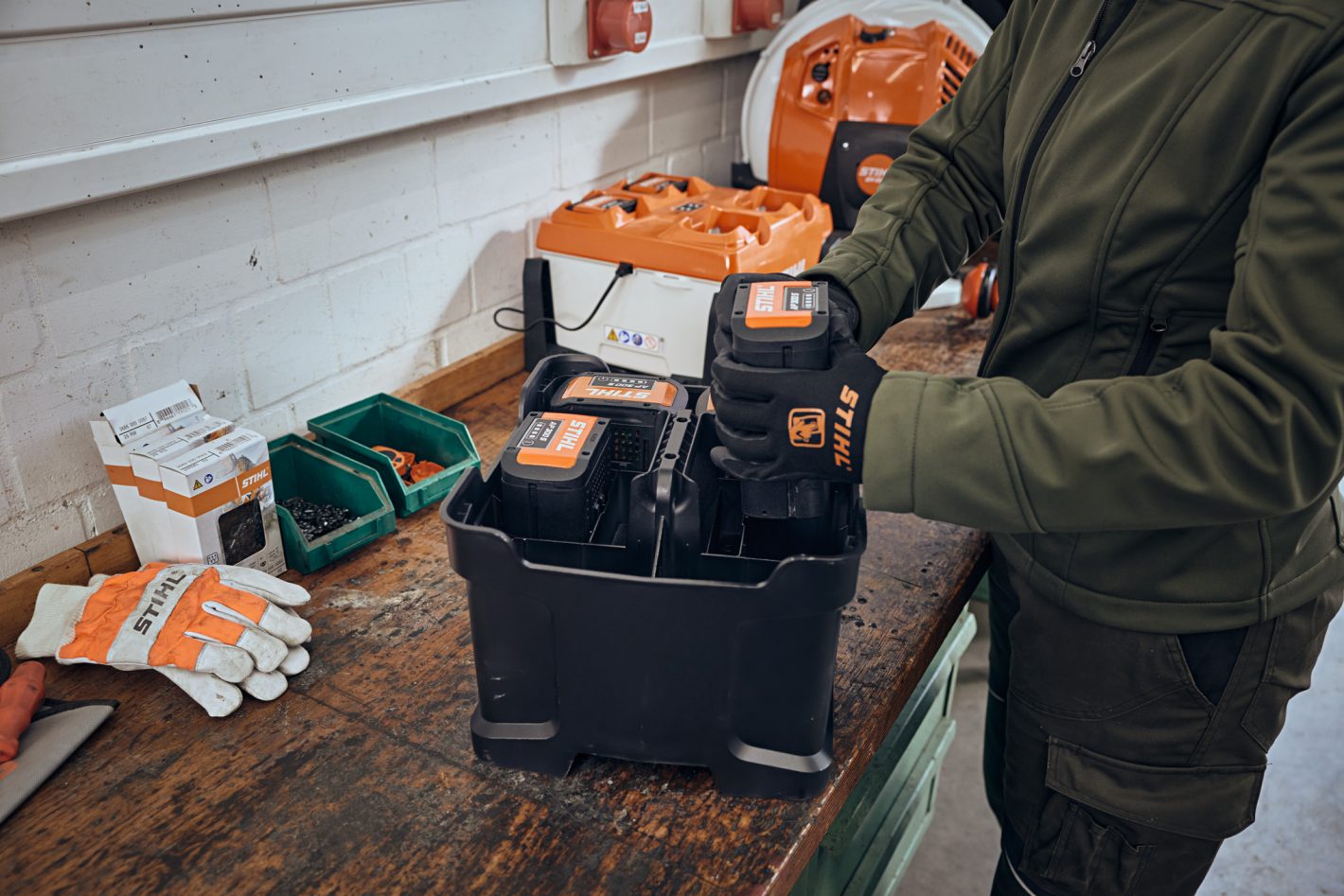 Chargeur rapide AL301-4 - Stihl