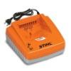 CHARGEUR STIHL RAPIDE AL301-4