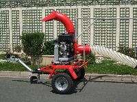 Aspirateur de feuilles sur Remorque routière François et fils SPC3/HR